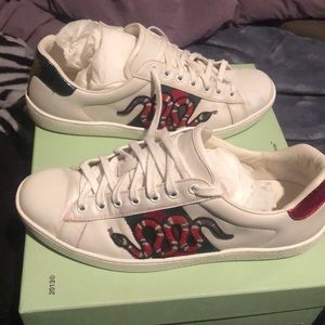 Men’s Gucci sneakers
